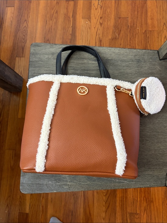 Anne Klein Handbags - Anne Klein Tan Tote with White Sherpa Trim and Coin Pouch